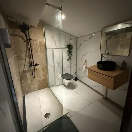 Petit Jacuzzi * Maisdon-sur-Sevre